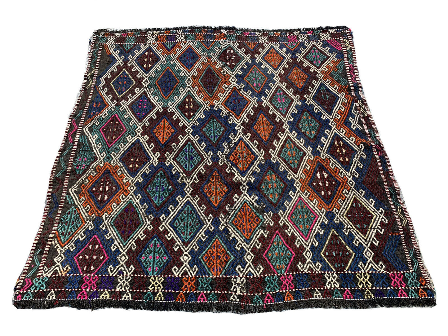 Traditional Turkish Kilim Carpet, Vintage Wool Country Kilim 147X147 Cm