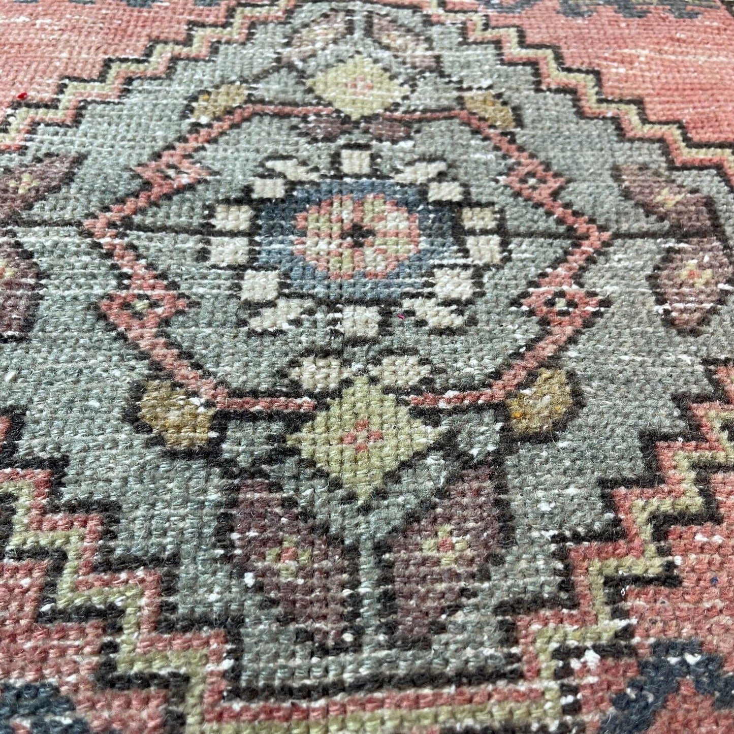 Traditionelle Vintage türkische Teppich, Vintage Turkish Rug 99X 52 cm