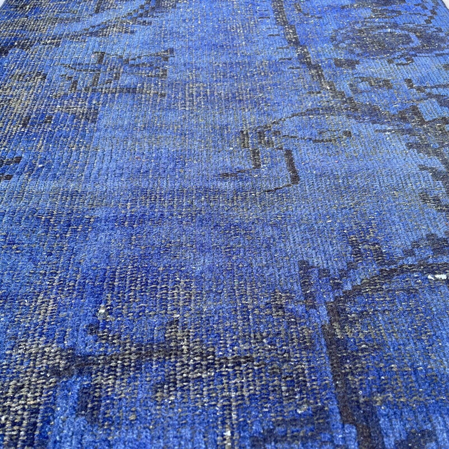 Distressed Overdyed Türkischer Teppich Läufer 253 x 73 cm Vintage Teppich Läufer