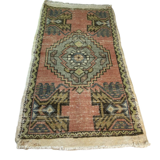 Traditionelle Vintage türkische Teppich, Vintage Turkish Rug  99X 52 cm