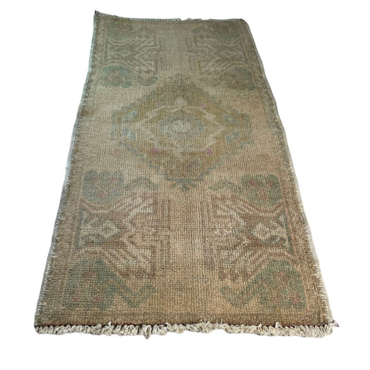 Traditionelle Vintage türkische Teppich, Vintage Turkish Rug  96X 52 cm